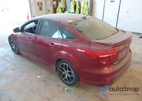 2015 Ford Focus Se z USA, uszkodzony, nr VIN 1FADP3F27FL287017